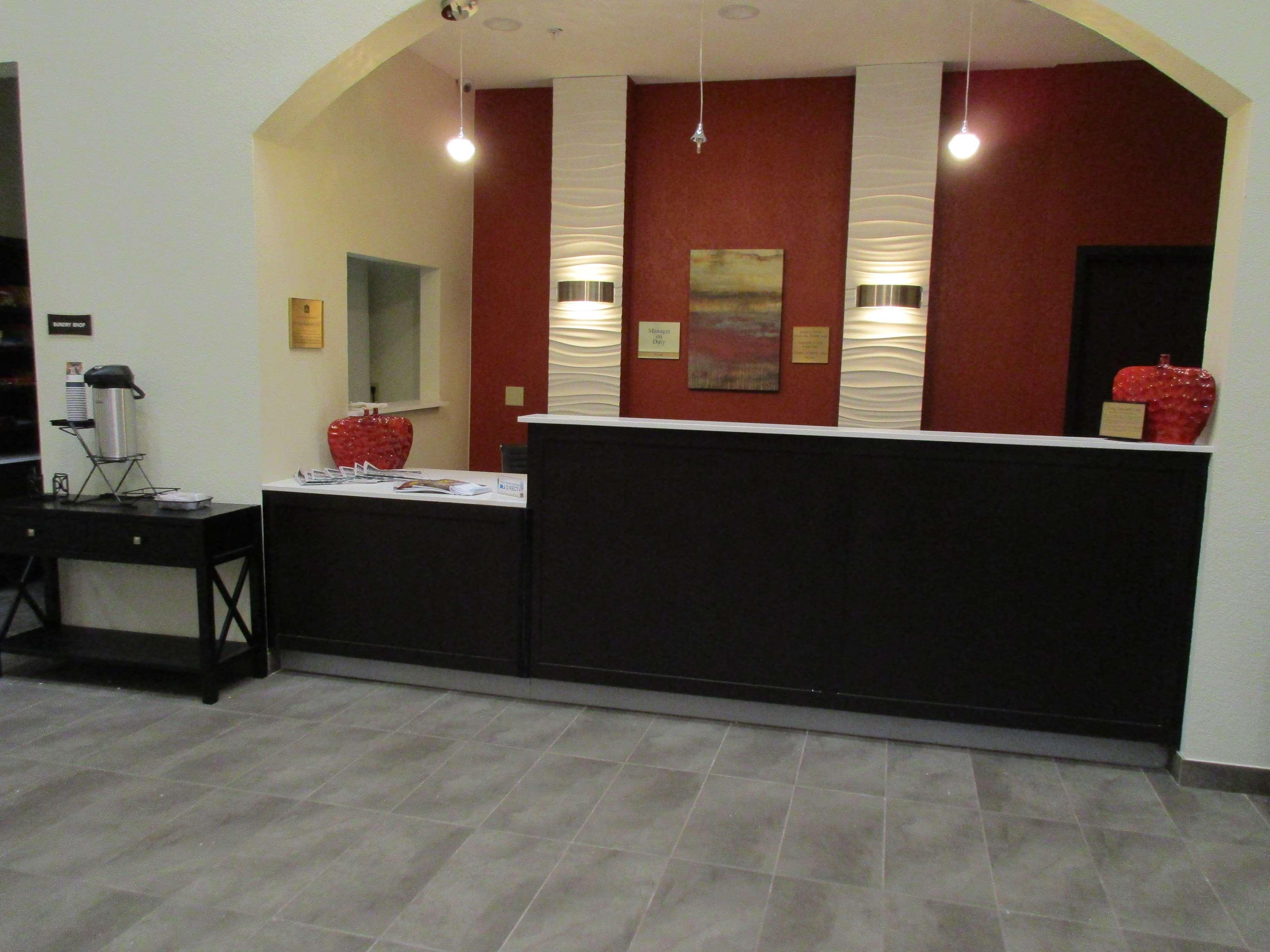 Best Western Plus Fairview Inn & Suites Exterior photo